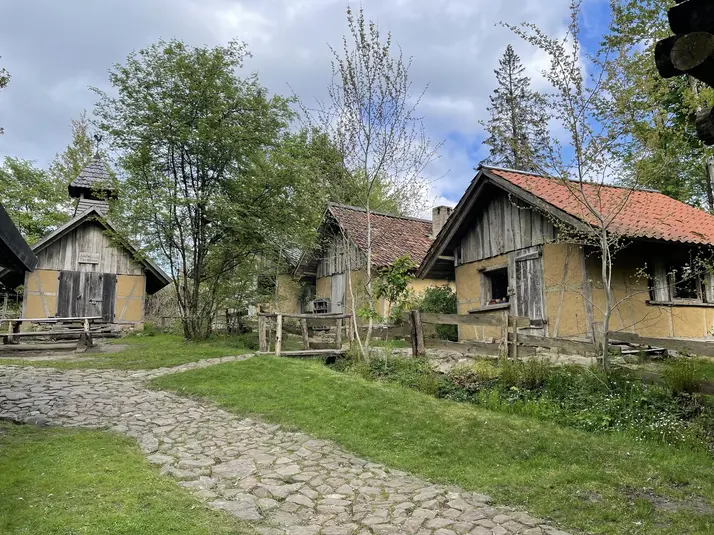 Offener Sonntag im Mittelalterdorf Steinrode