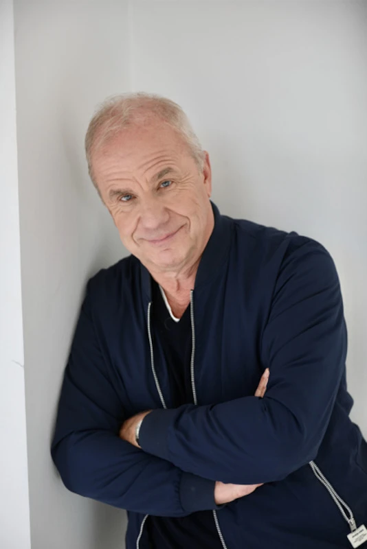 Hubertus Meyer-Burckhardt präsentiert: Das Buch meines Lebens haben Klügere geschrieben - NDR-Talk Show-Legende mit seinem neuen Buch